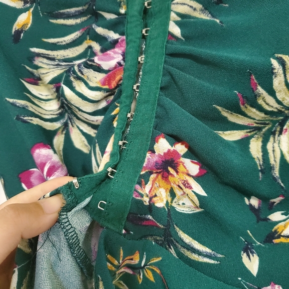 🌺Tropical Brunch Crop Top Blouse - Picture 6 of 6
